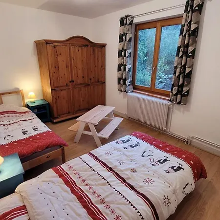 Gemuetliches Haus Im Chalet Stil *