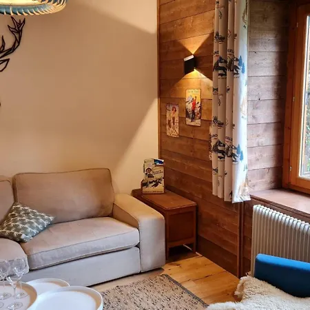 Gemuetliches Haus Im Chalet Stil